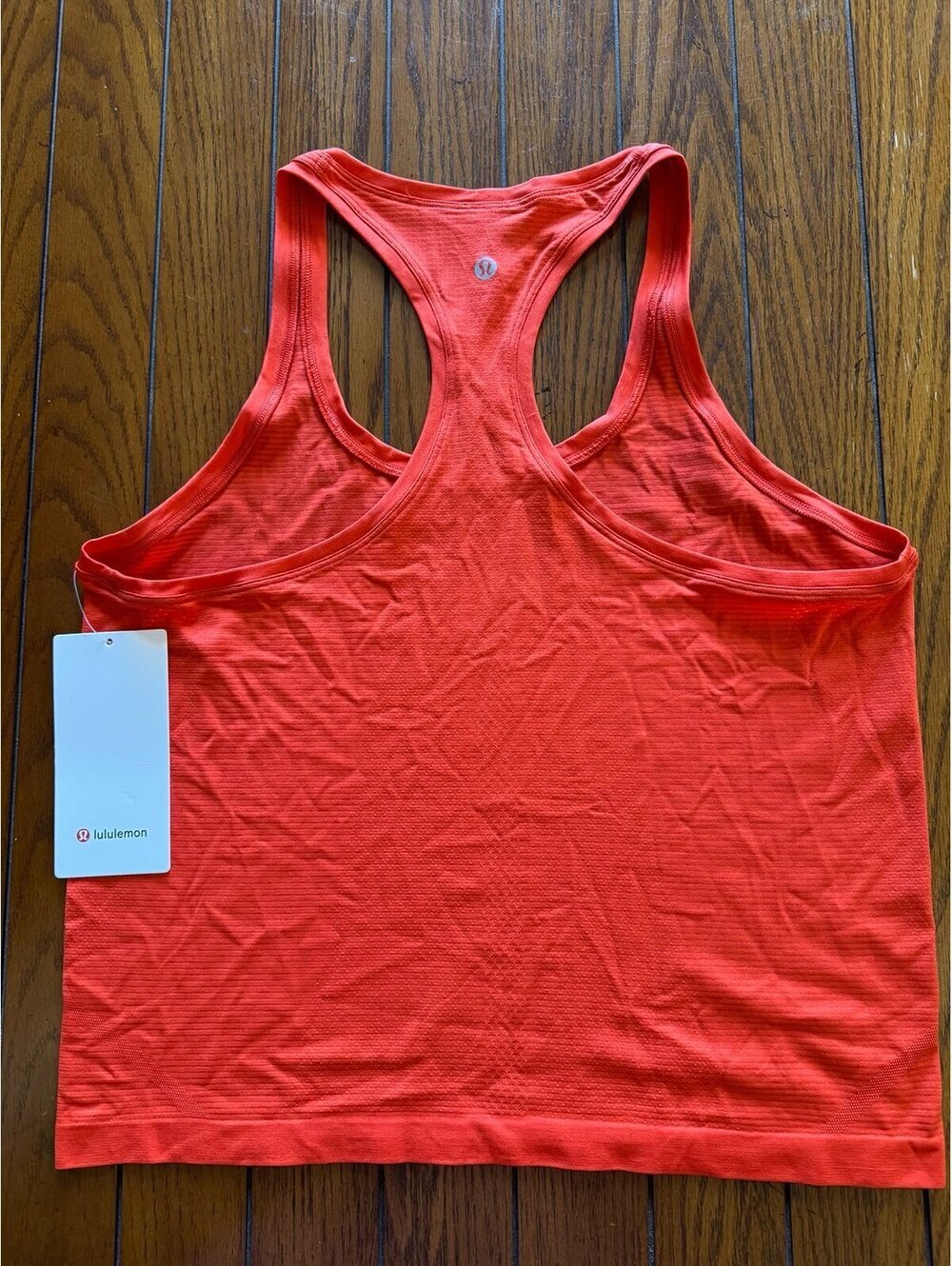 Lululemon Swiftly Tech Scoopneck Tank 2.0 Race Length Cherry Ember Size 10 NWT